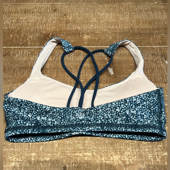 Lululemon Free To Be Bra - Picture 6 of 9